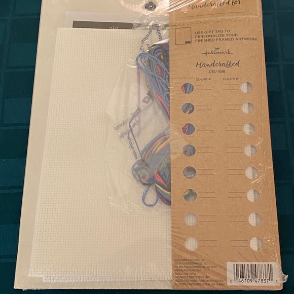 Bucilla Hallmark Handcrafted Counted Cross Stitch Kit "Home" #47837 NWT - Picture 4 of 6